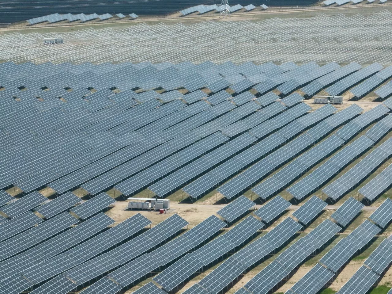 News Express | YC Solar was Successfully Recognized as a High-tech Enterprise and Selected as the Hebei Provincial Technology Innovation Center